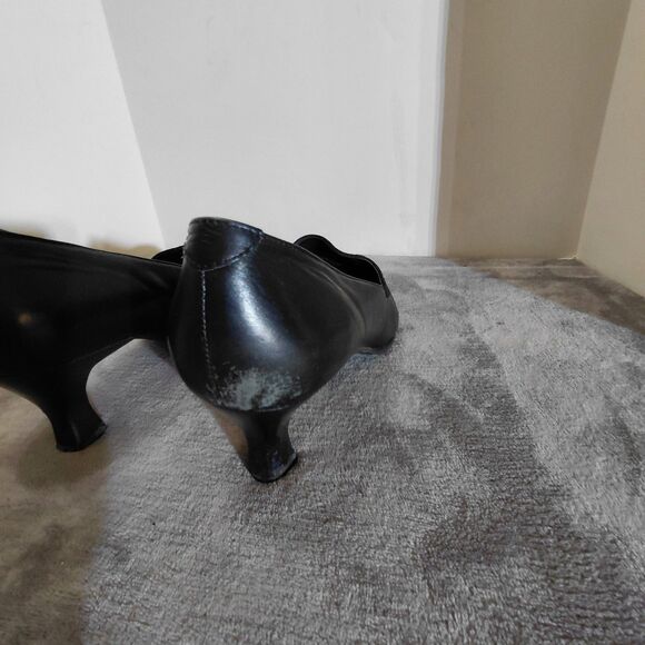 Naturalizer Kitten Loafer Pump Heels Womens Size 10W Black Leather Square Toe - Picture 14 of 16